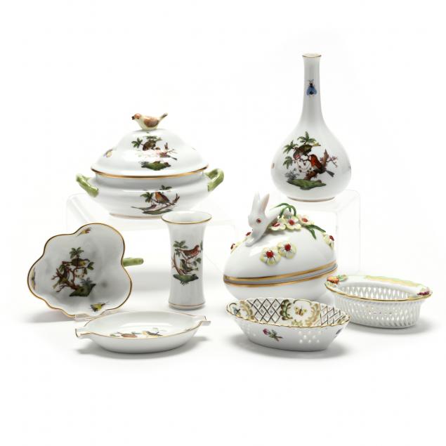A SELECTION OF SMALL HEREND PORCELAIN 347378