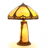 VINTAGE SLAG GLASS TABLE LAMP WITH 34797d