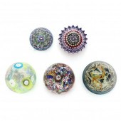 FIVE ART GLASS AND MILLEFIORI PAPERWEIGHTS,
