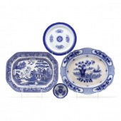 FOUR ENGLISH CERAMIC PLATES AND PLATTERS