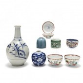 A GROUP OF SEVEN ASIAN PORCELAIN ITEMS