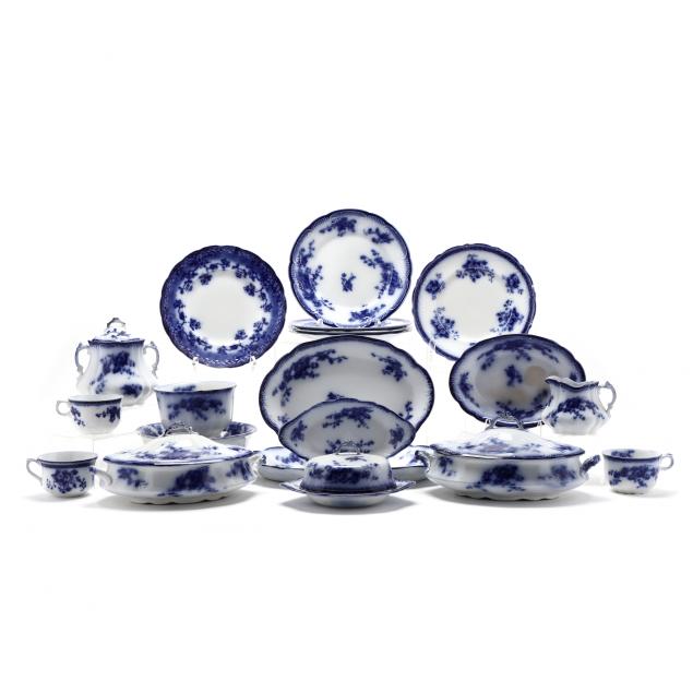 A GROUP OF ENGLISH FLOW BLUE TABLEWARE 34a543