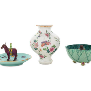 Three Chinese Famille Rose Porcelain 34a5bf