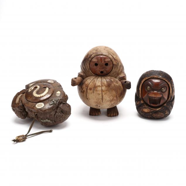 THREE JAPANESE WOODEN CARVINGS 34a644