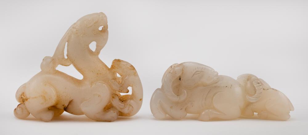 TWO CARVED WHITE JADE ANIMAL GROUPSTWO 34e083
