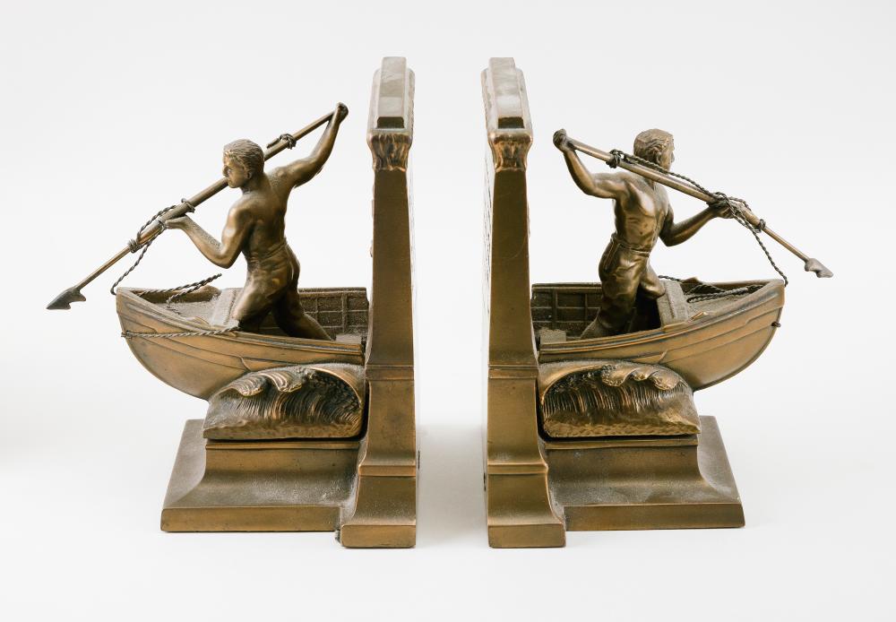 PAIR OF CAST METAL WHALEMAN BOOKENDS 34ea8c
