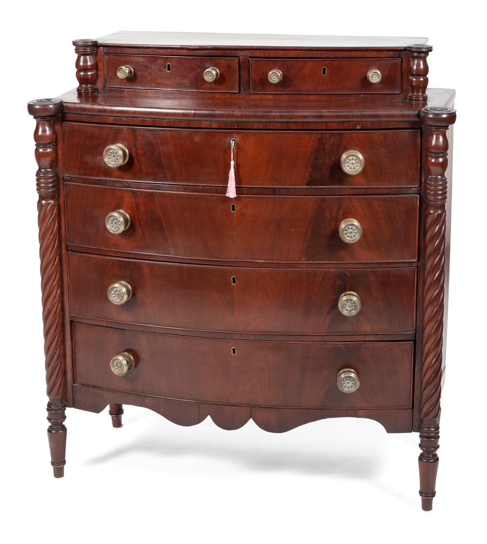SHERATON CHEST AMERICA EARLY 19TH 34d002