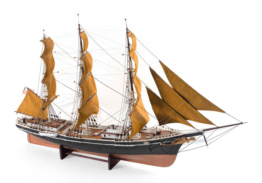 RIGGED MODEL OF THE CLIPPER SHIP 34d8d3
