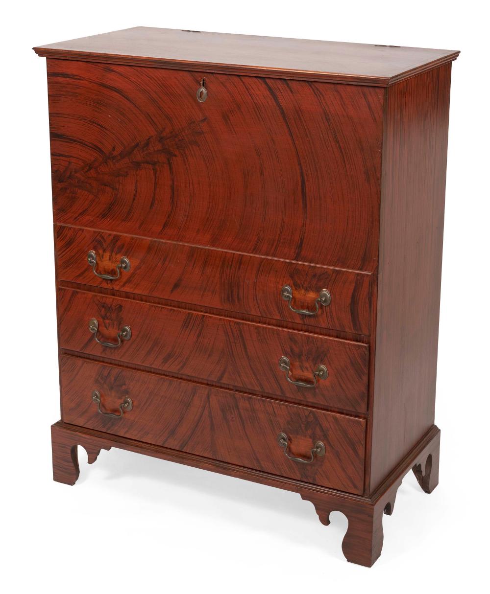 CHIPPENDALE STYLE BLANKET CHEST 3506d0