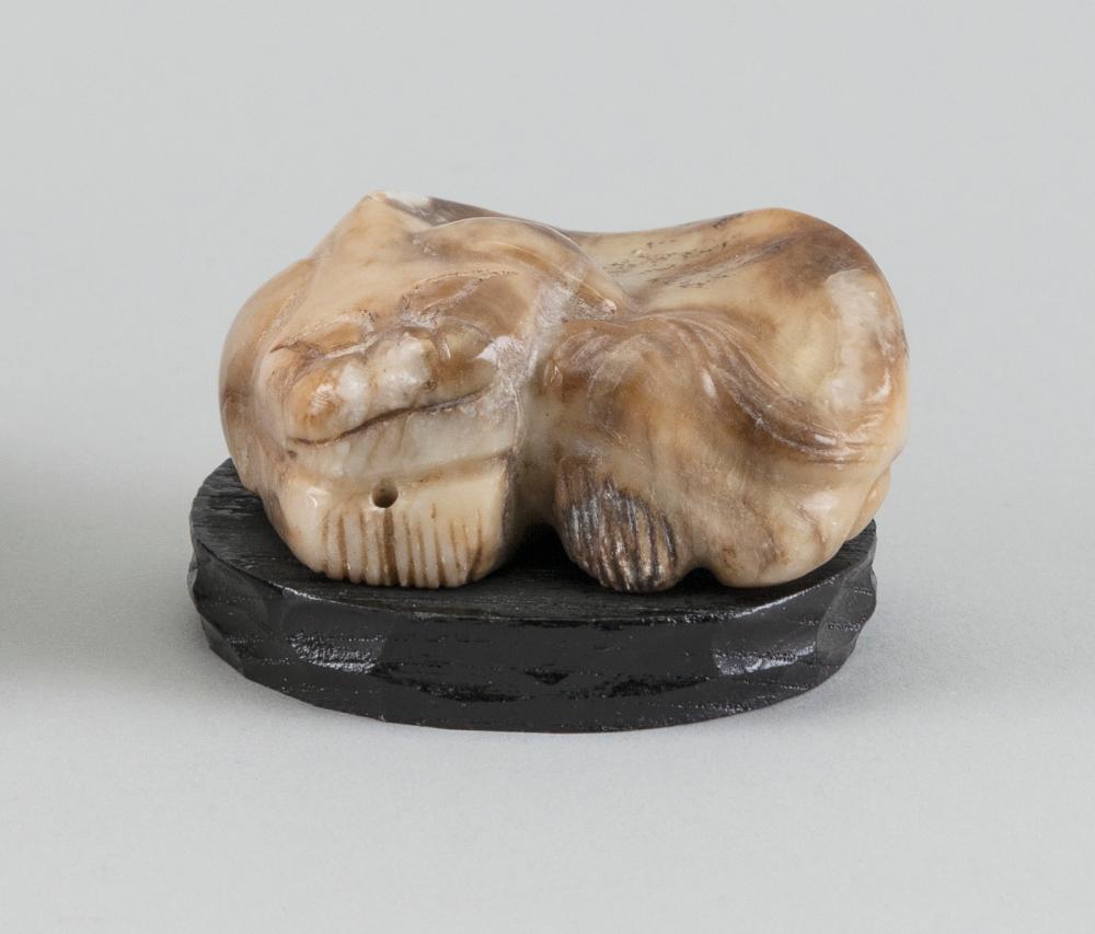 CHINESE CARVED MUTTONFAT JADE RECUMBENT 34f653