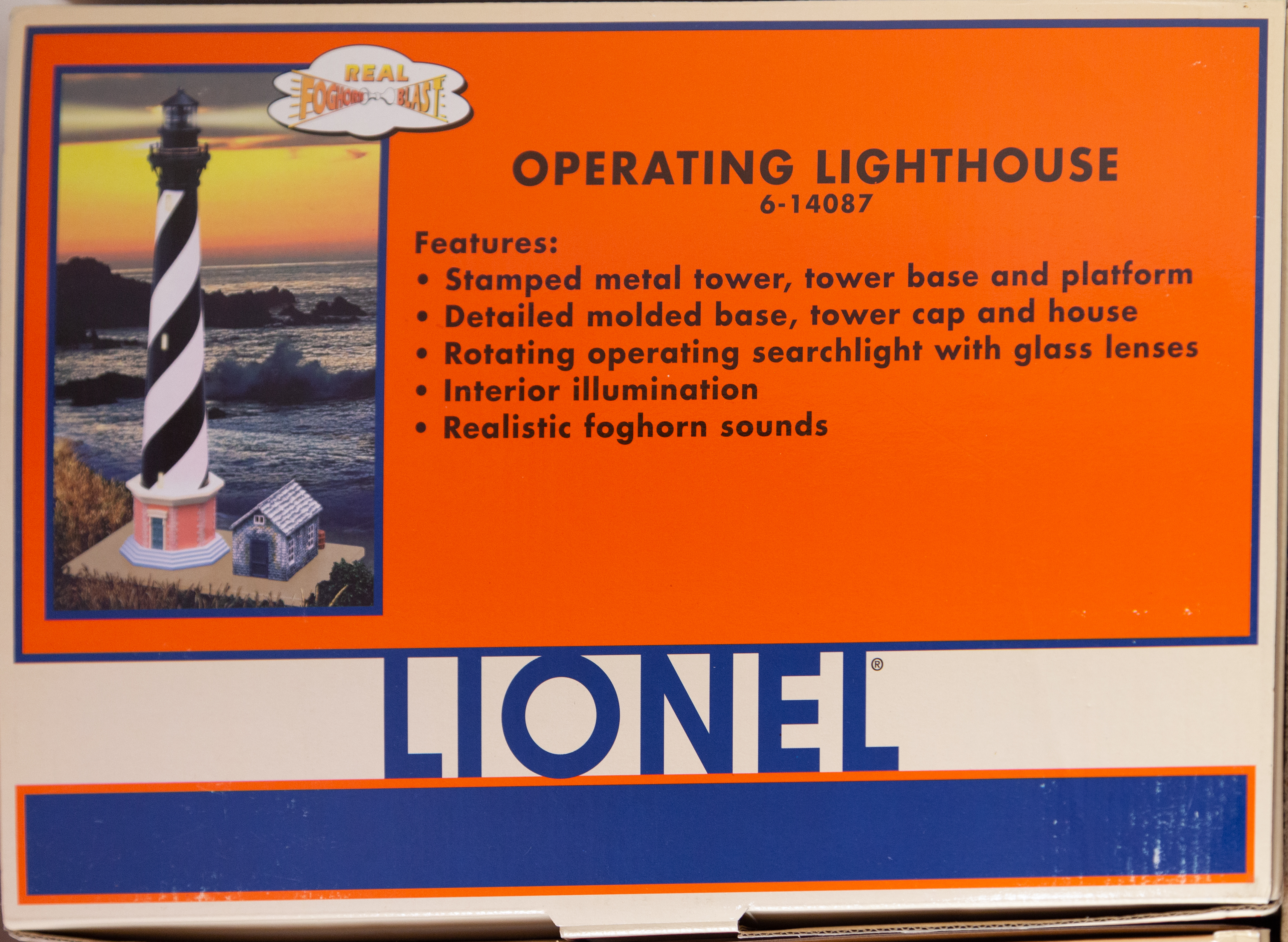 GROUP OF LIONEL TRAIN ACCESSORIES 353306