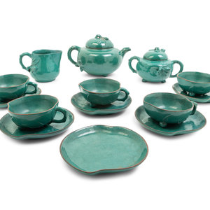 A Chinese Green Glazed Zisha Pottery 3523a0