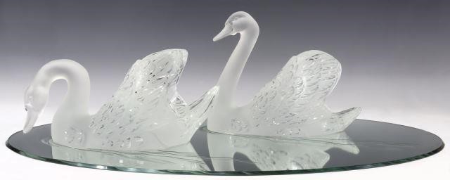  3 LALIQUE FROSTED CRYSTAL SWANS 35796c
