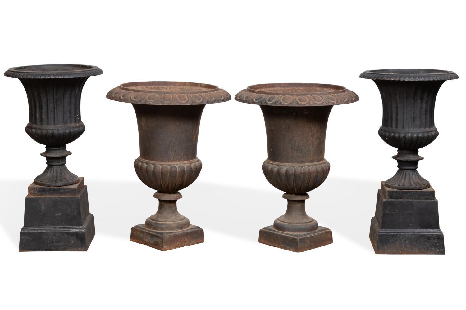 TWO PAIRS OF CLASSICAL STYLE CAST 358028