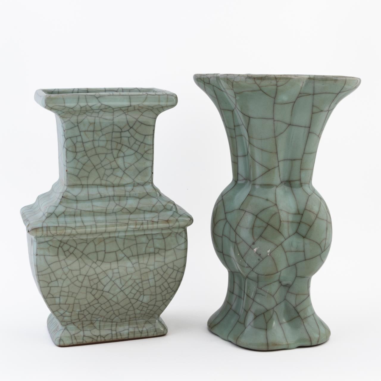 TWO CHINESE GE STYLE CELADON POTTERY