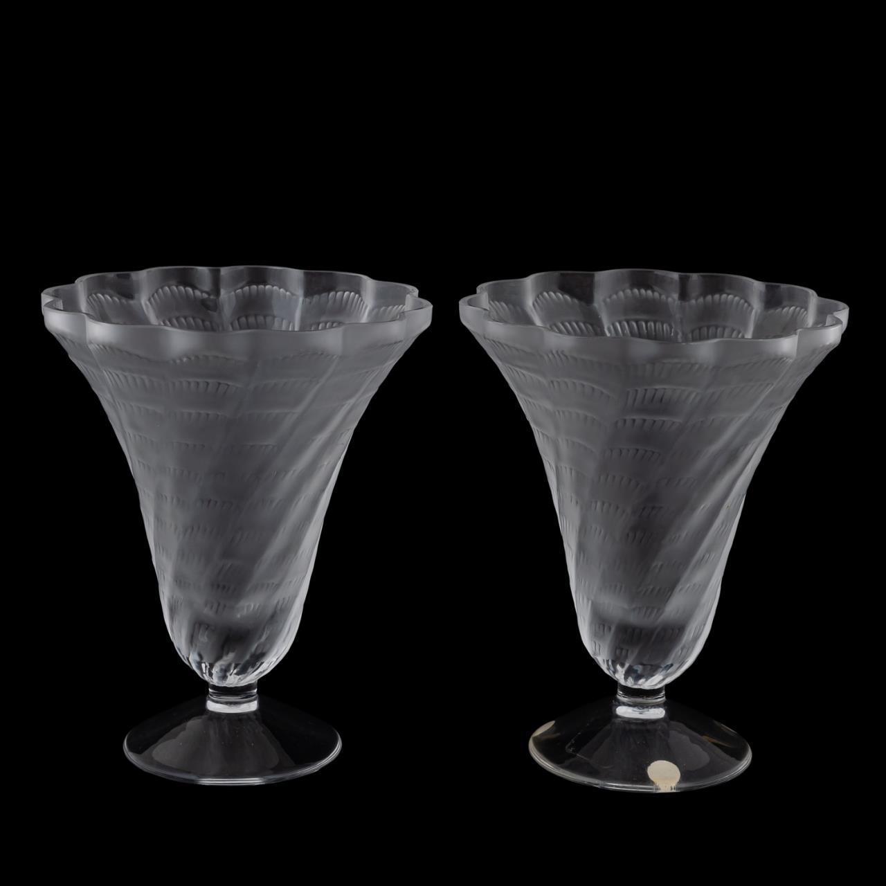 PAIR LALIQUE FROSTED CRYSTAL LUCIE  359ec8