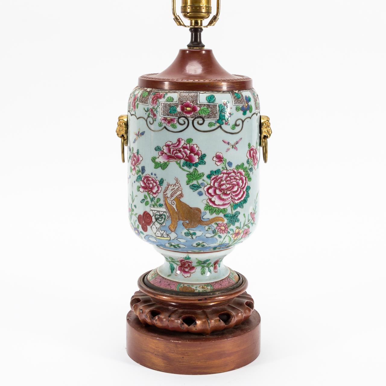 CHINESE FAMILLE ROSE URN MOUNTED 35a022