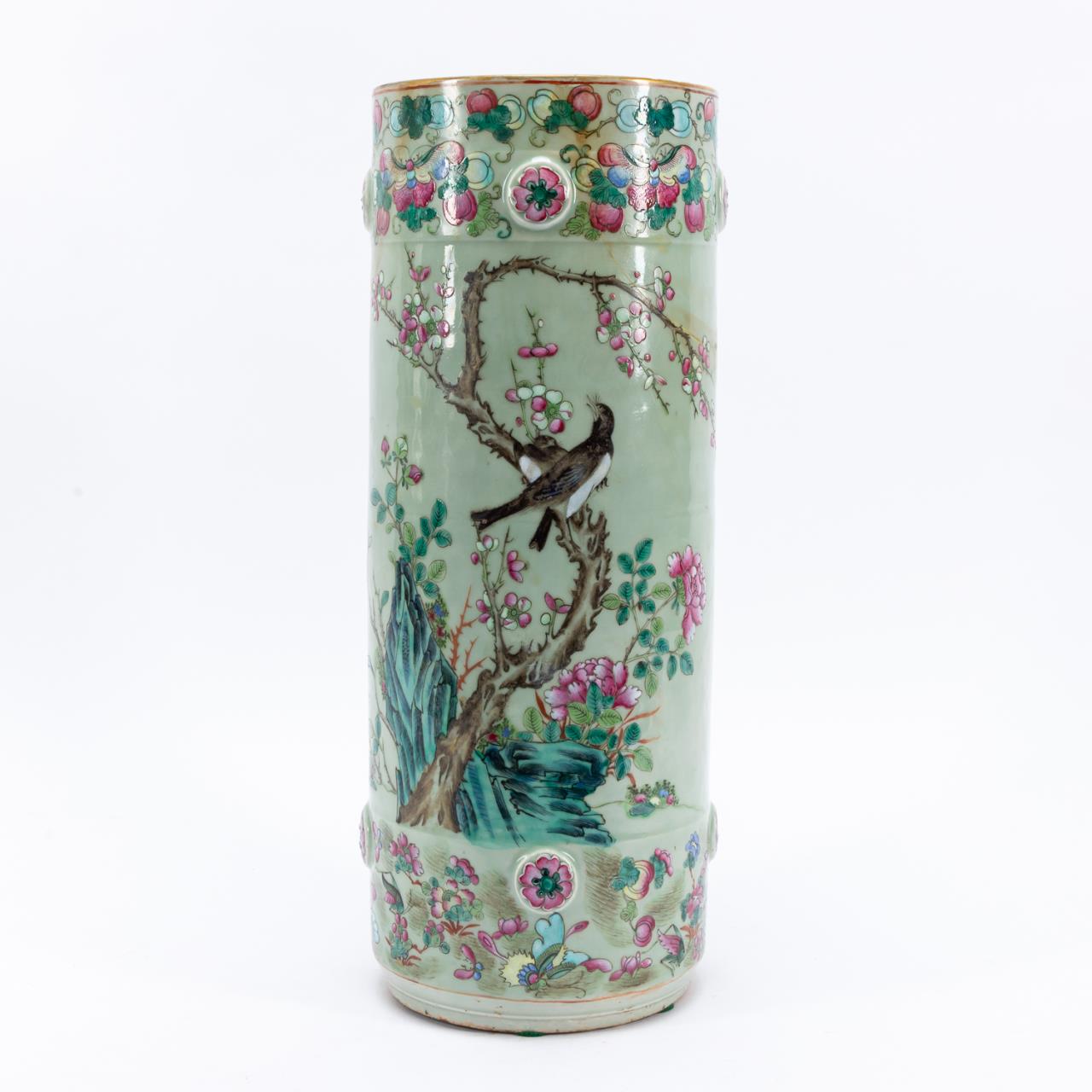 CHINESE FAMILLE ROSE CELADON UMBRELLA 35a990