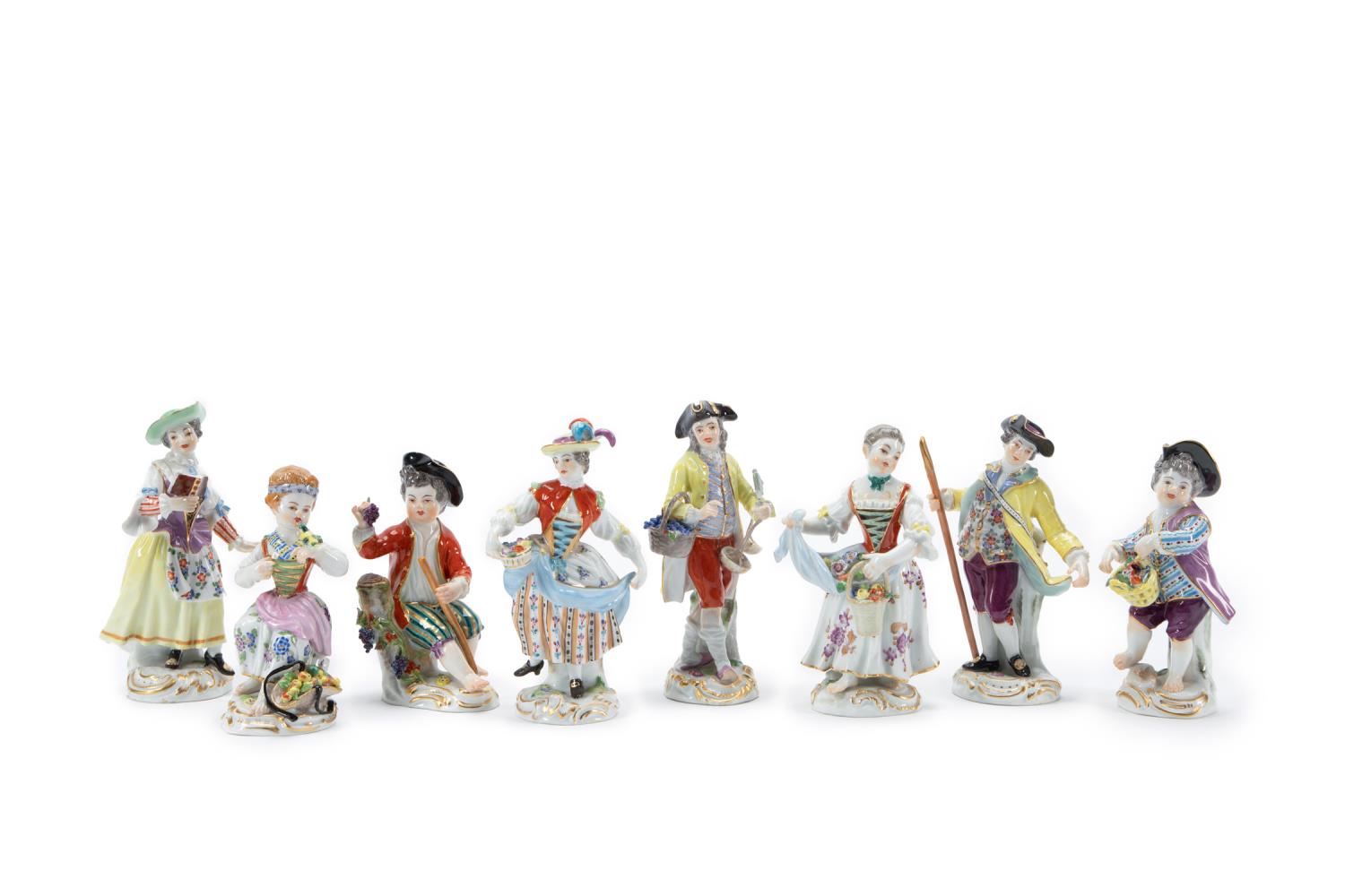 SELECTION OF EIGHT MEISSEN PORCELAIN 359110
