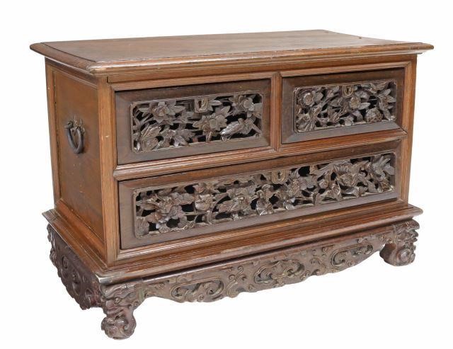 CHINESE CARVED HARDWOOD LOW CHEST 3594f0