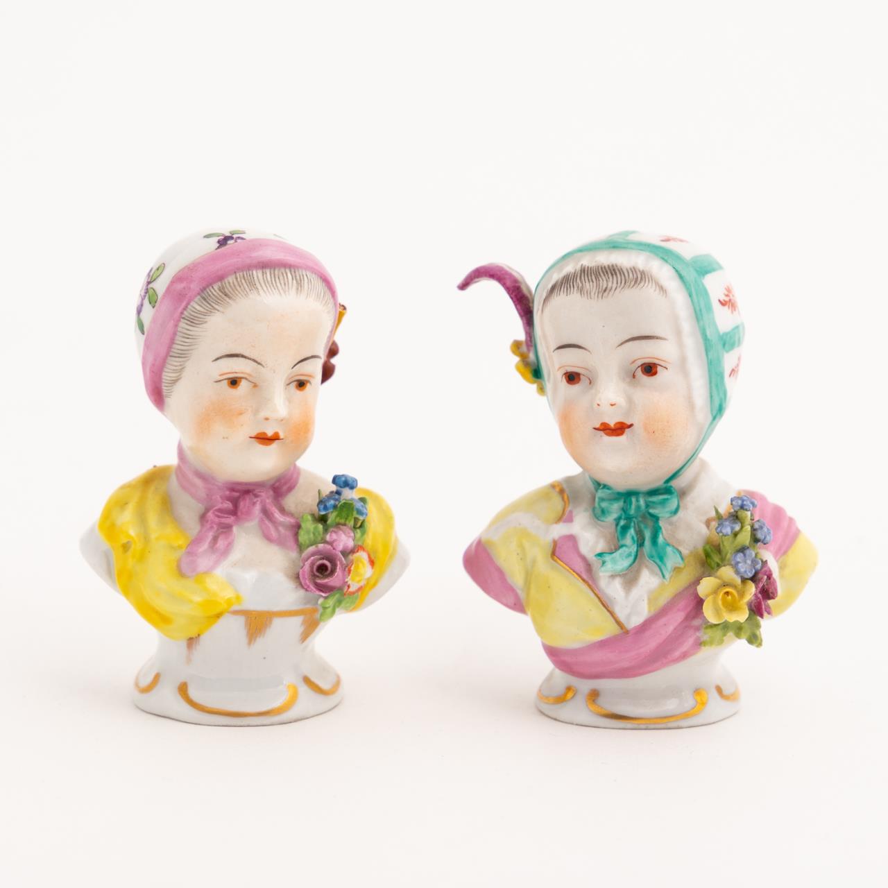 PAIR VIENNA PORCELAIN BUST YOUNG 359a2c