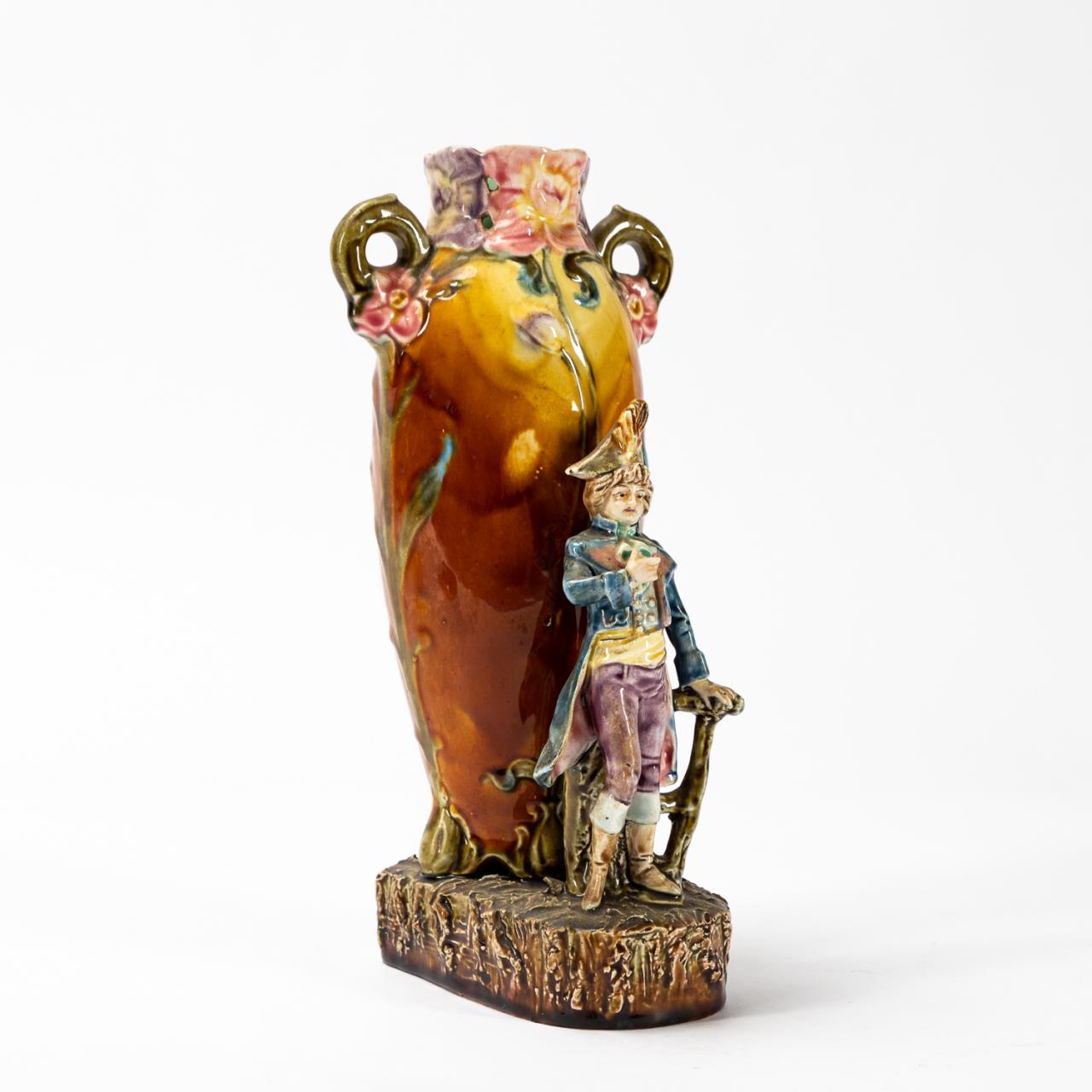 CONTINENTAL MAJOLICA VASE WITH 35d6c4