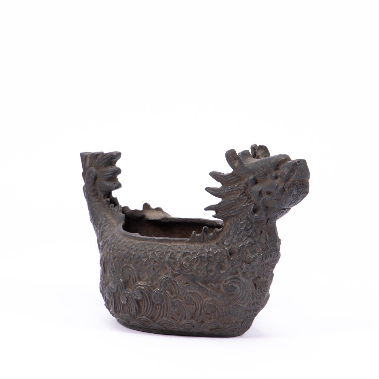 CHINESE ARCHAIC STYLE BRONZE DRAGON 35d81a