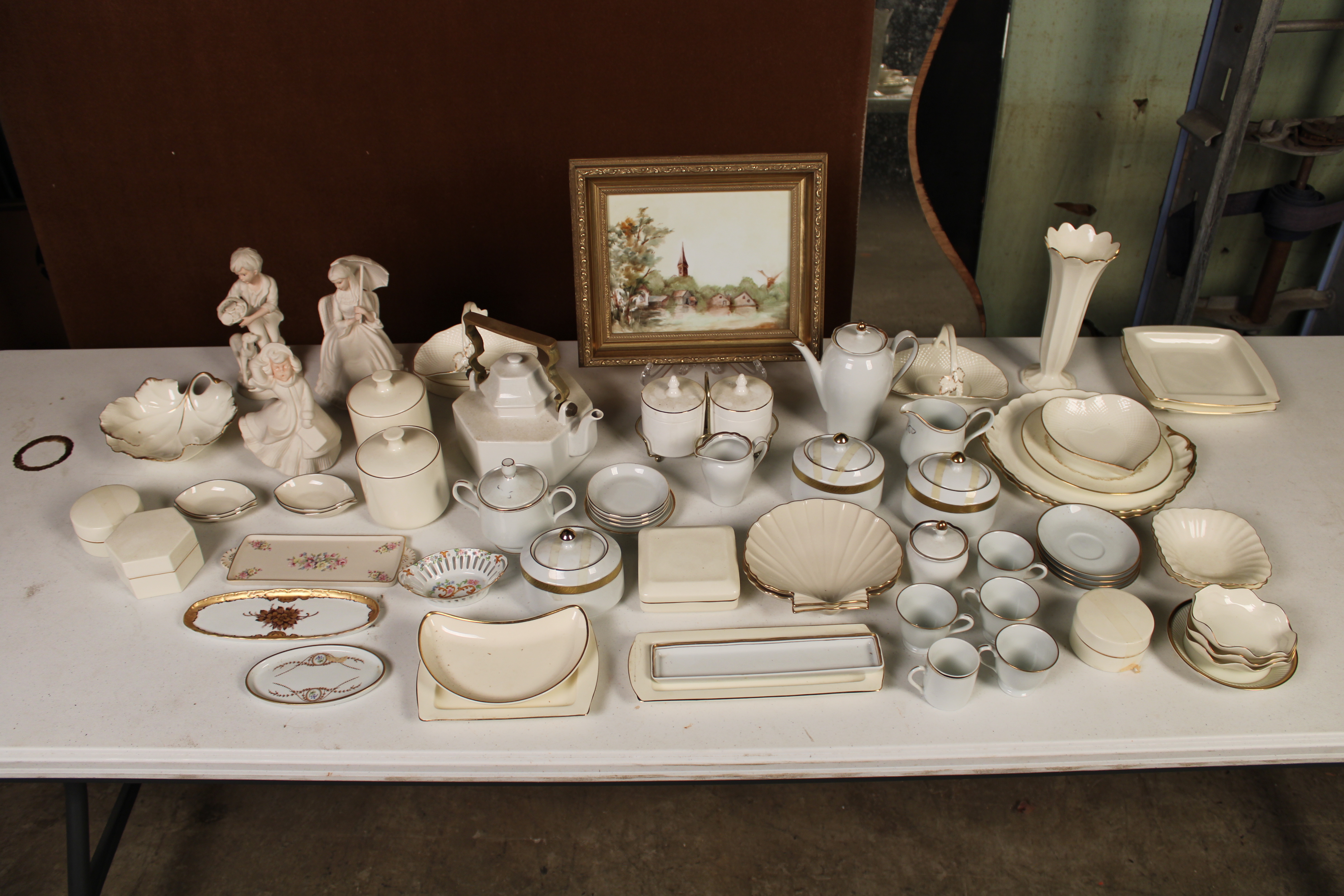 COLLECTION OF PORCELAIN COLLECTION 35fd51