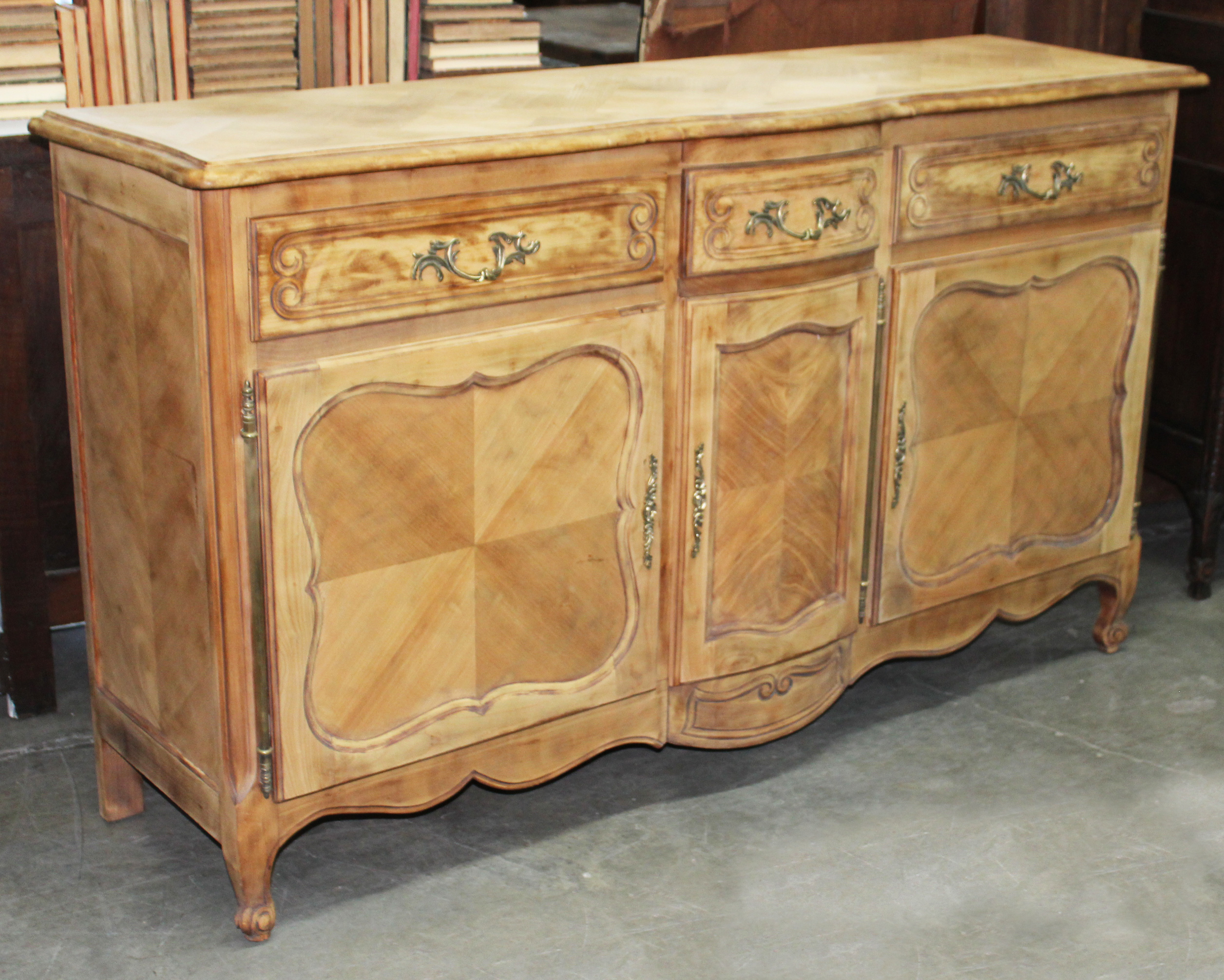 LOUIS XV STYLE FRENCH BUFFET WITH 35e8a8