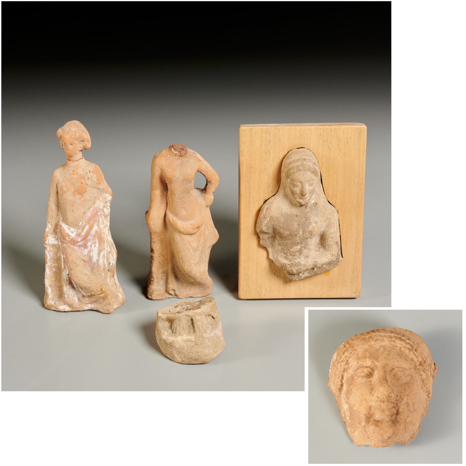 ANCIENT GREEK FEMALE FIGURES AND 361dbd
