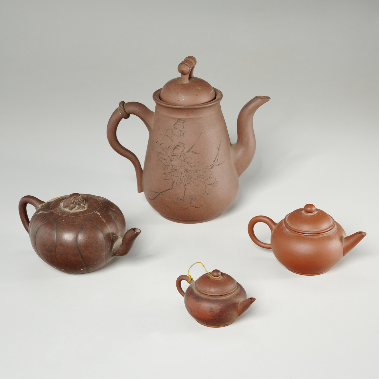 GROUP 4 CHINESE YIXING TEAPOTS 361151