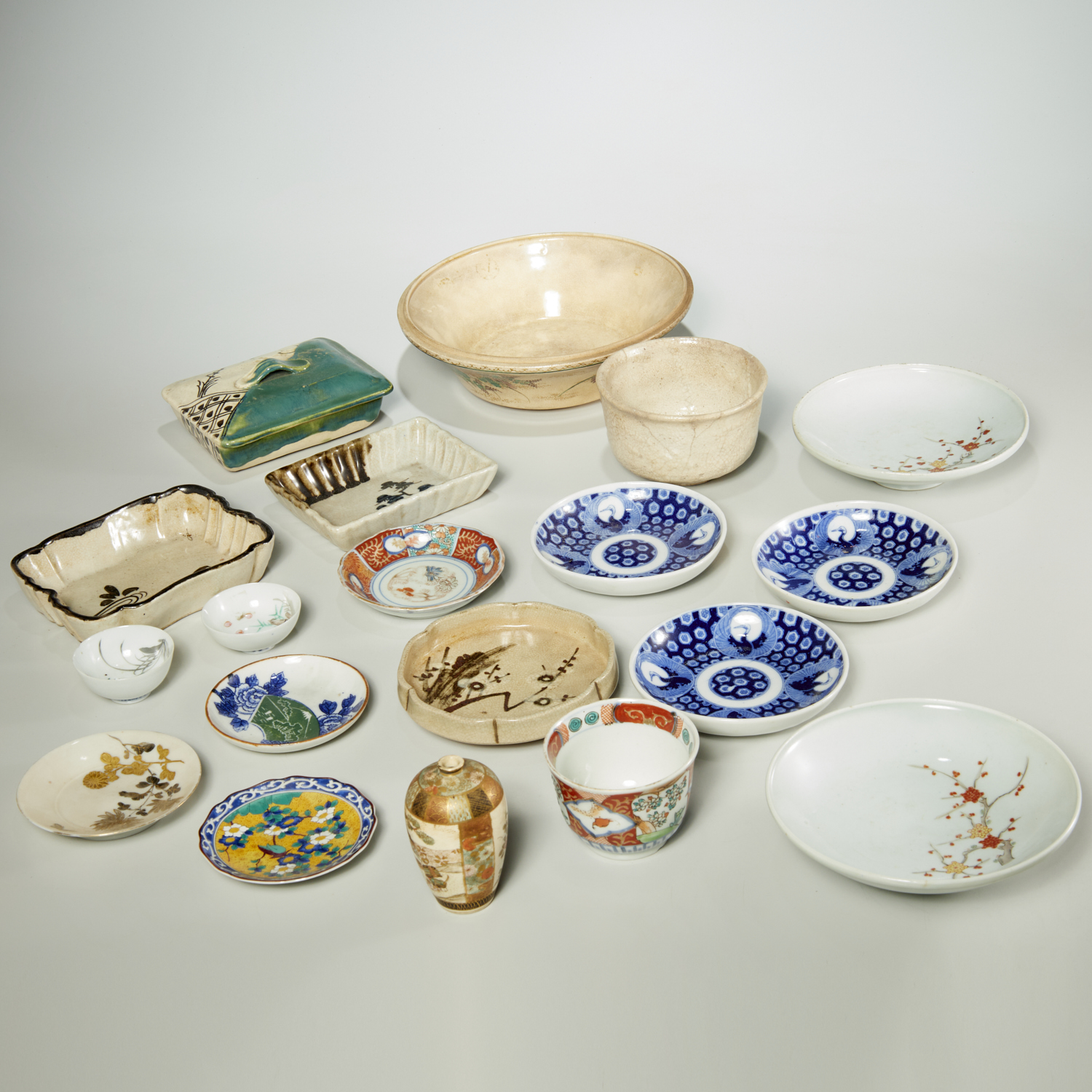 COLLECTION JAPANESE CHINESE PORCELAINS 3611b9