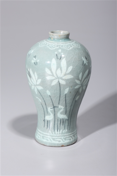 Korean celadon glazed meiping vase 366a66