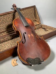 An antique 4 4 violin of unknown 366e38