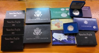 Five 1982 US proof sets Two 1993 366f20