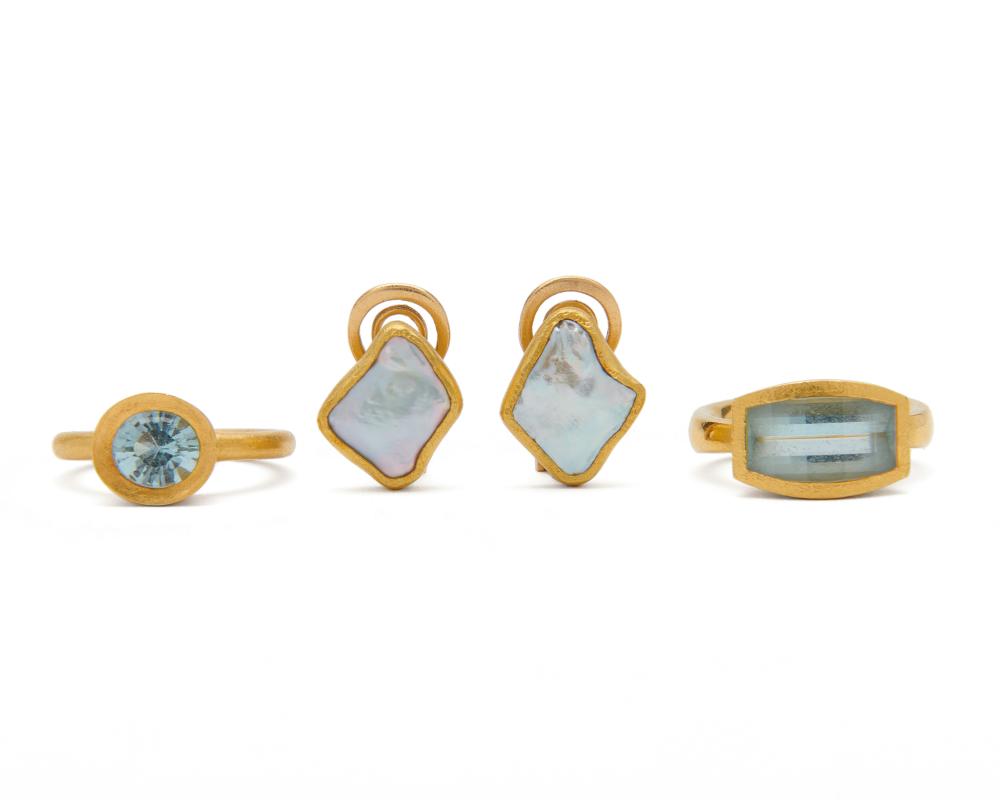 TWO 22K GOLD AND AQUAMARINE RINGS 367644