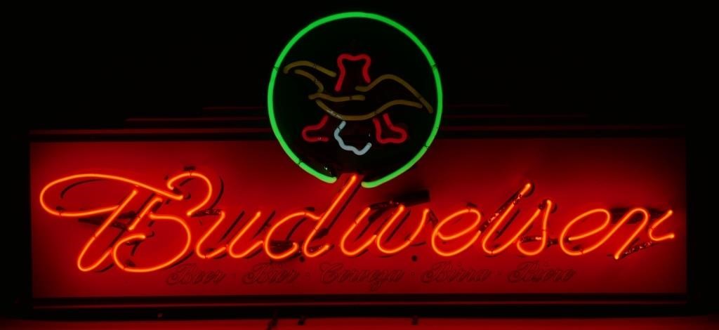 NEON SIGN BUDWEISER LARGE W  365418