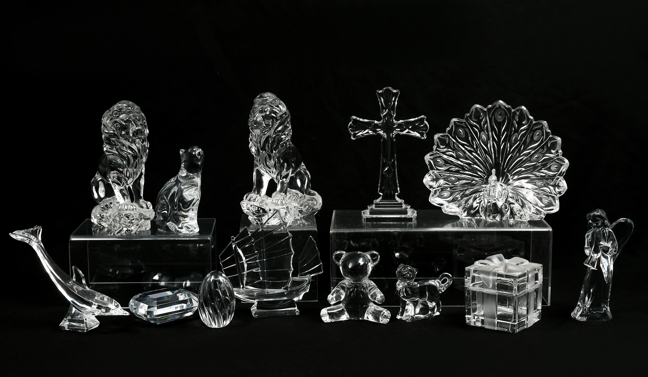 13 PC COLLECTION OF GLASS FIGURES  36992d