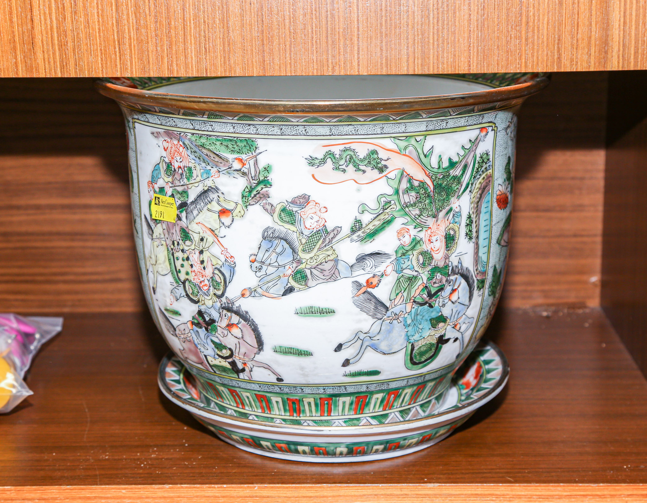 CHINESE FAMILLE VERTE PLANTER WITH 369c21
