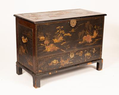 An George III lacquered chest  36b48b