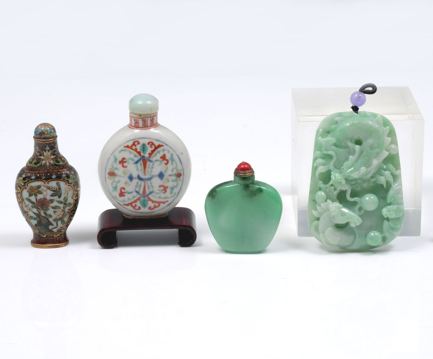 4 PC CHINESE SNUFF BOTTLES AND 36d0a7