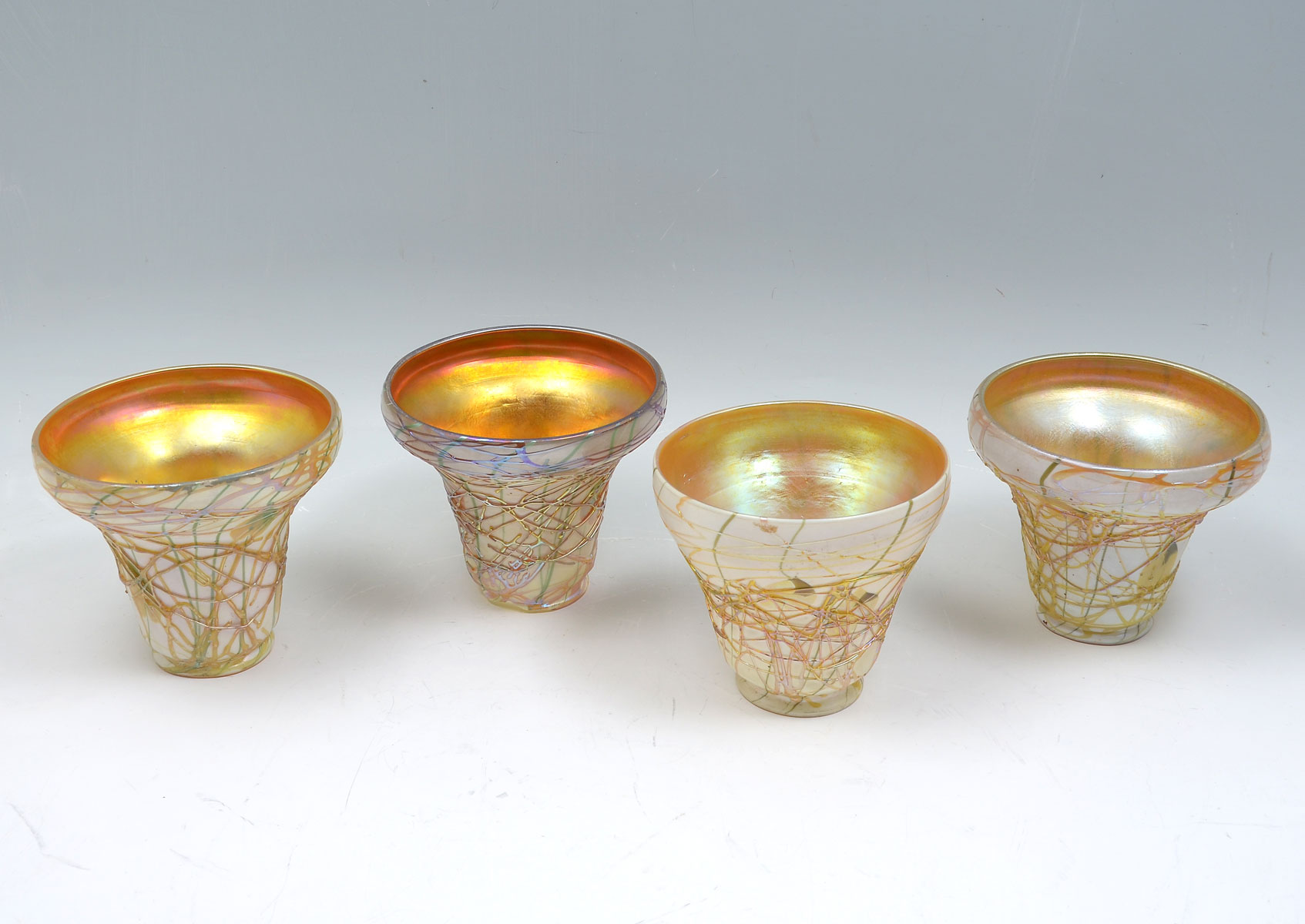 4 THREADED ART GLASS SHADES ATTRIBUTED 36d246