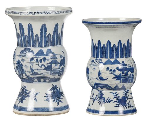 NEAR PAIR OF CHINESE PORCELAIN 370a3b