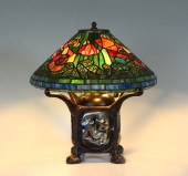 DALE TIFFANY STAINED GLASS LAMP: Dale