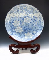 PALATIAL ASIAN BLUE & WHITE CHARGER