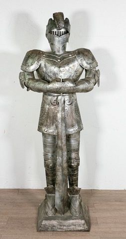 STAMPED TIN KNIGHT IN SUIT OF ARMORStamped 36fc67