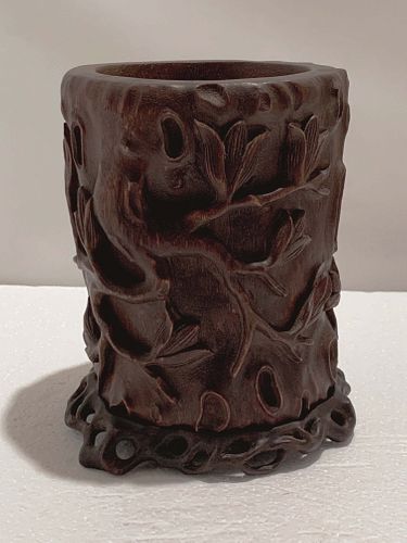 CHINESE AGAR WOOD BRUSHPOT AND 371ab6