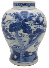 CHINESE BLUE AND WHITE BALUSTER JARChinese