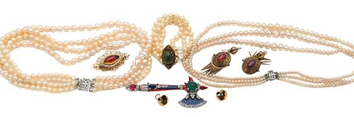 GROUP OF ASSORTED JEWELRYGroup 375ab8