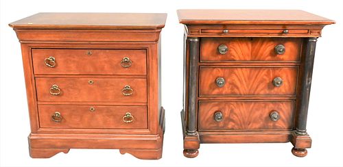 TWO MAHOGANY NIGHT STANDS SIDE 375e28